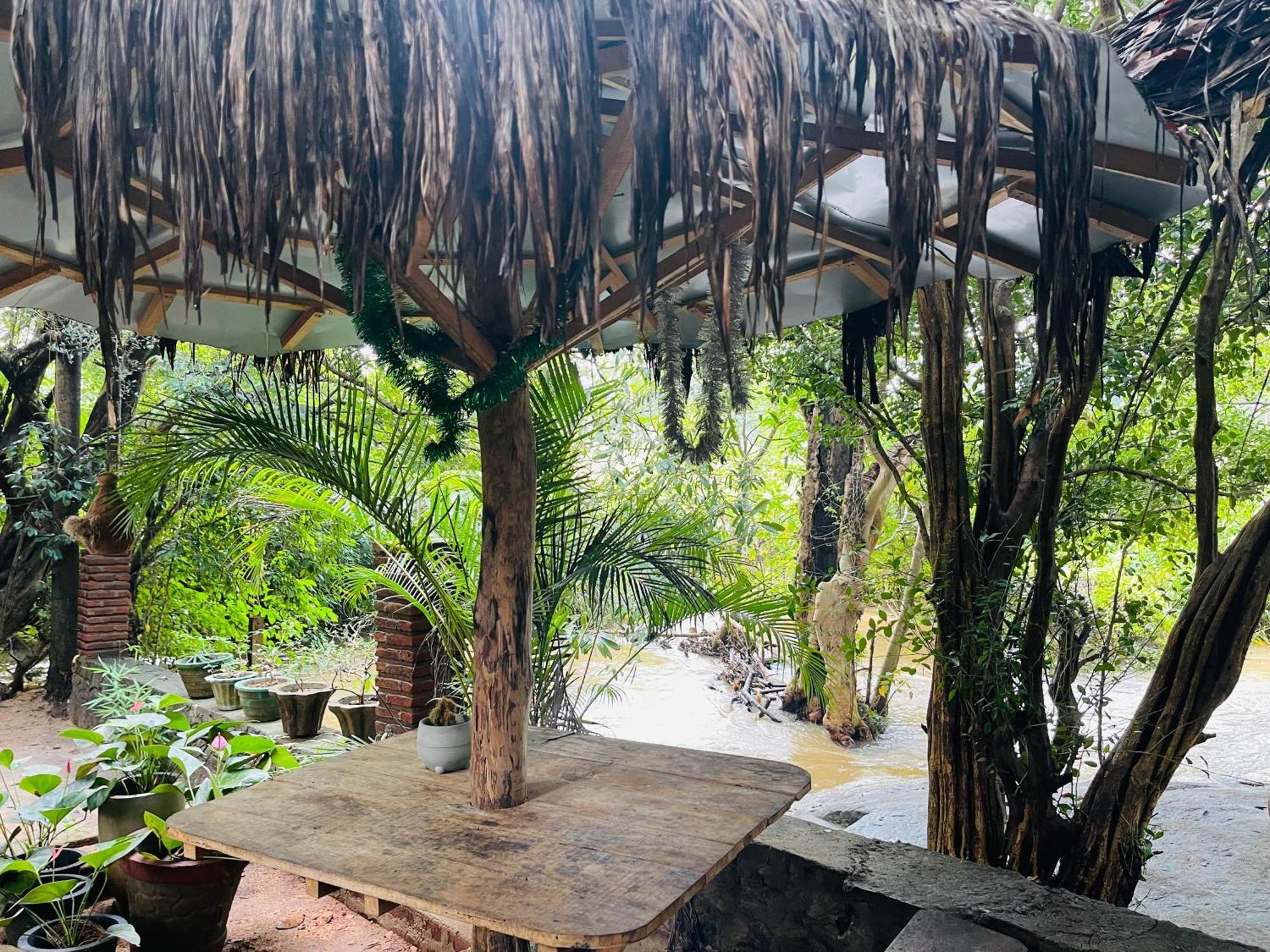 Sigiriya River Side Villa 외부 사진